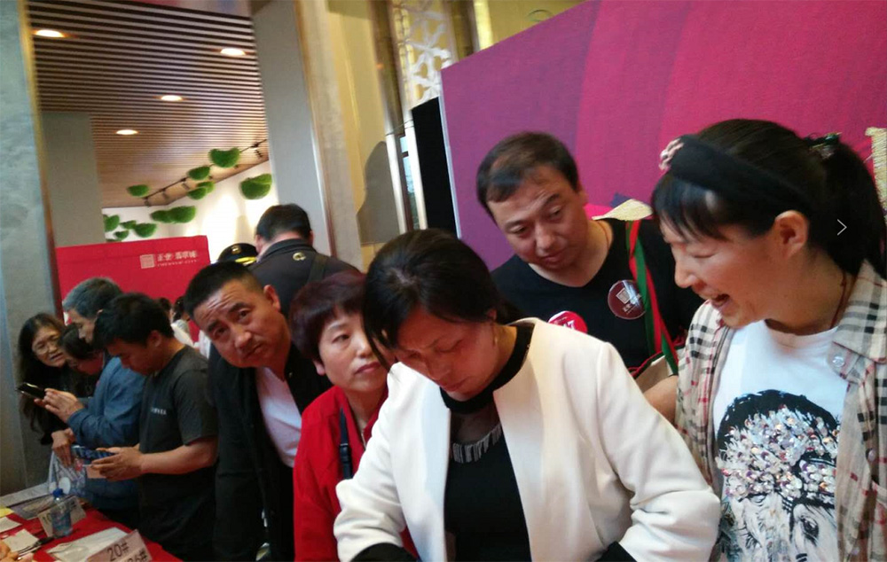 正业翡翠城首次开盘热销2.8亿，火爆场面震惊葫芦岛楼市(图4)