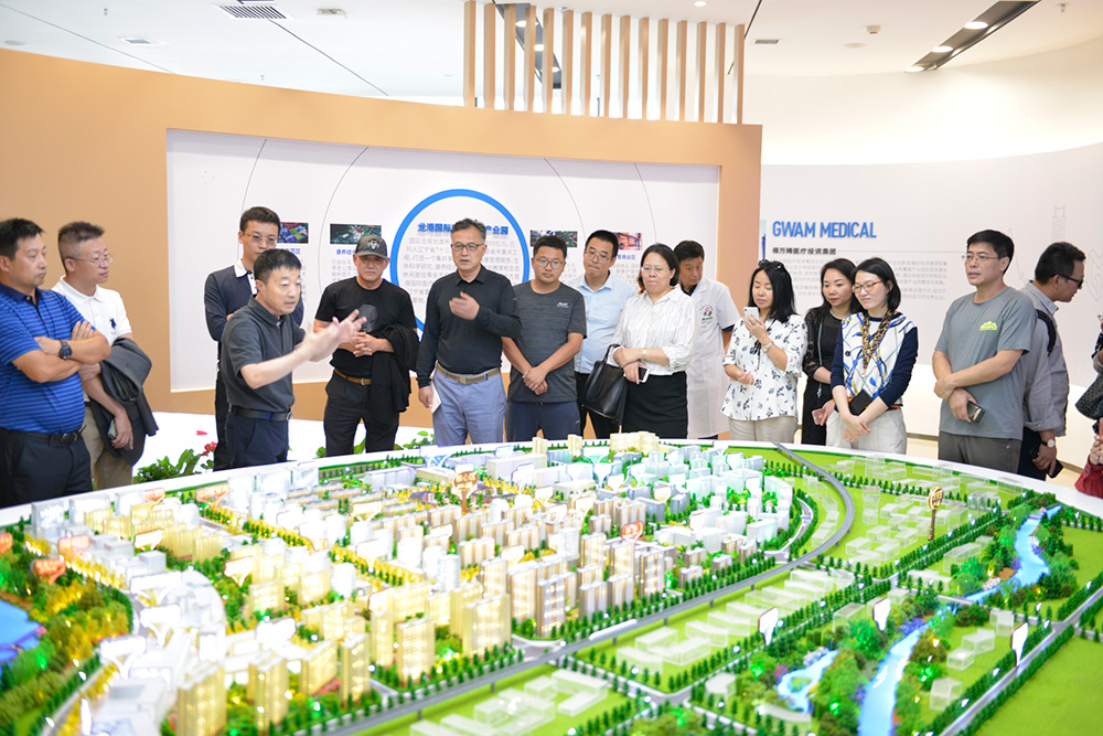 “智联清华、并肩同行” ——清华经管学院EMBA辽宁校友会走进正业集团(图7)