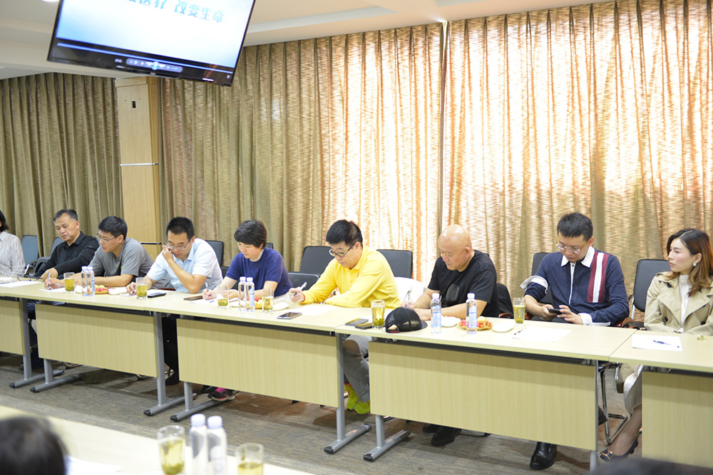 “智联清华、并肩同行” ——清华经管学院EMBA辽宁校友会走进正业集团(图3)