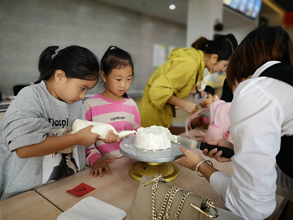正业·幸福汇·幸福满满第三季度业主生日会(图1)