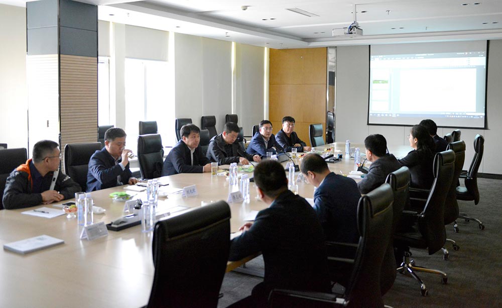 辽宁正业集团同省农发行进行合作会谈(图1)